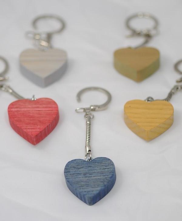 Le Porte Clef Coeur En Bois Unmondedeboisfr