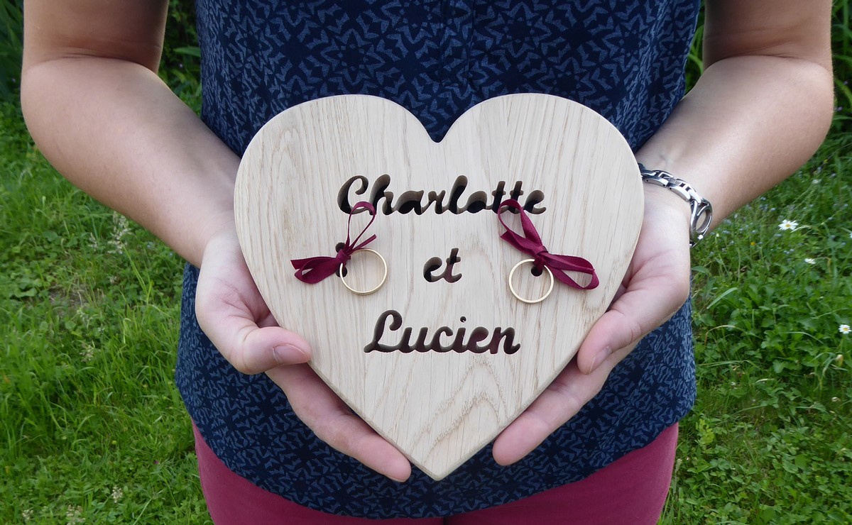 Le coeur porte alliances pour le mariage